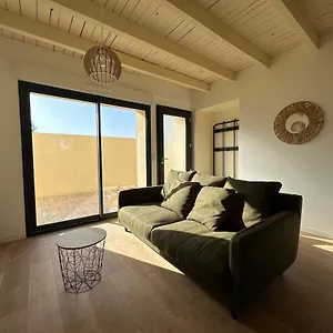 La Halte Occitane - Classe 3 Etoiles - Pour 6 Personnes, 3 Chambres, Parking, Terrasse, Inclus Apartamento