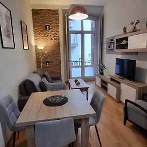 Rosa 2 Bedrooms In Center Málaga