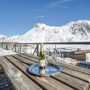 Arktic - Catered - Sleeps 14 Tignes