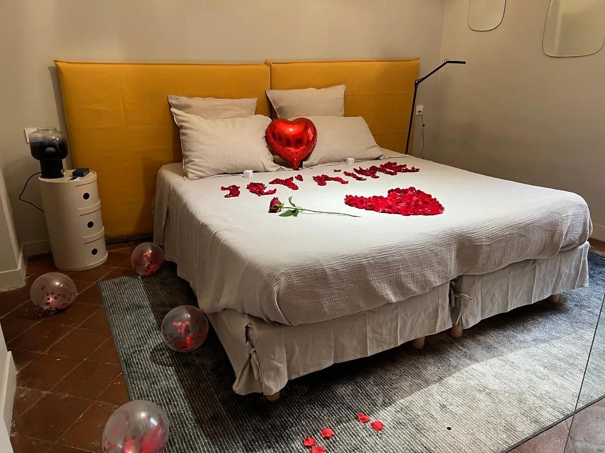 Room Five - Parking, Balneotherapie, Place Nationale, Un Havre De Paix Montauban