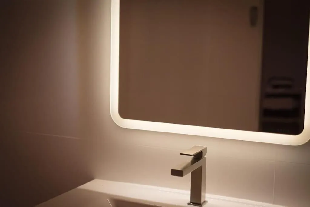 Room Five - Parking, Balneotherapie, Place Nationale, Un Havre De Paix Montauban Apartamento